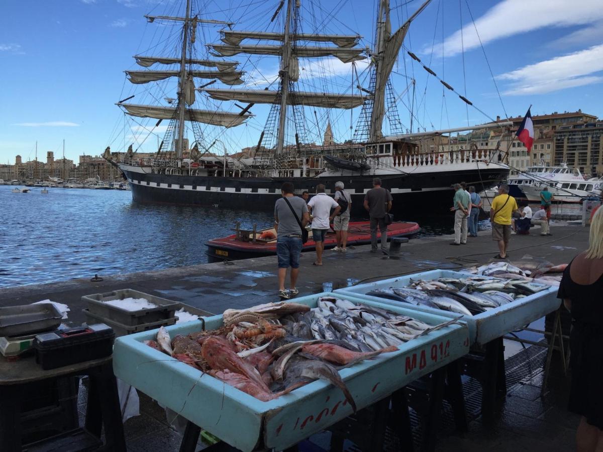 Escale Marseillaise, Grand T2 Calme, Pres Du Vieux Port Pour 2 A 4 Personnes, Nettoyage Rigoureux Lägenhet Marseille Exteriör bild